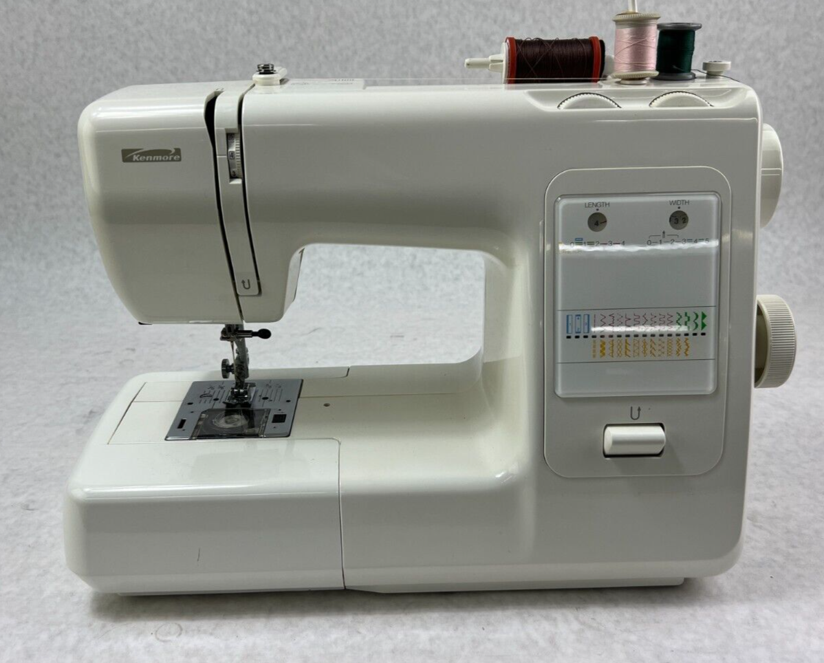 Kenmore 385 17126690 Sewing Machine W/ Case